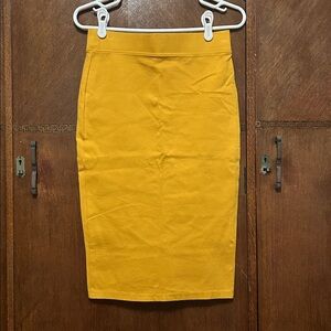 Iris Mustard Pencil Skirt size M